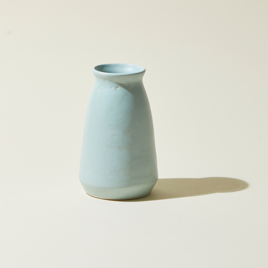 Vase en Céramique Artisanale - 0.8L - Vert Amande