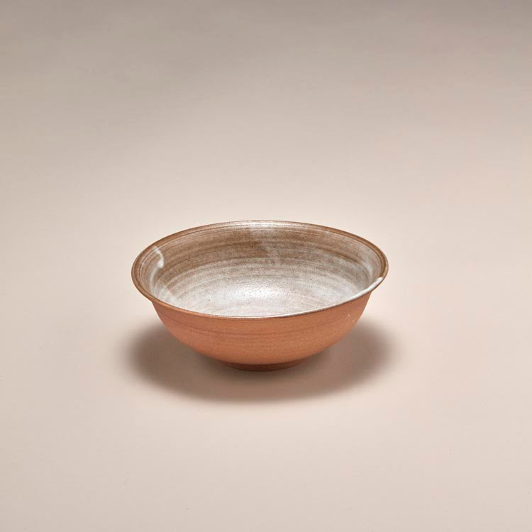 Brown and white ceramic Bo Bùn bowl